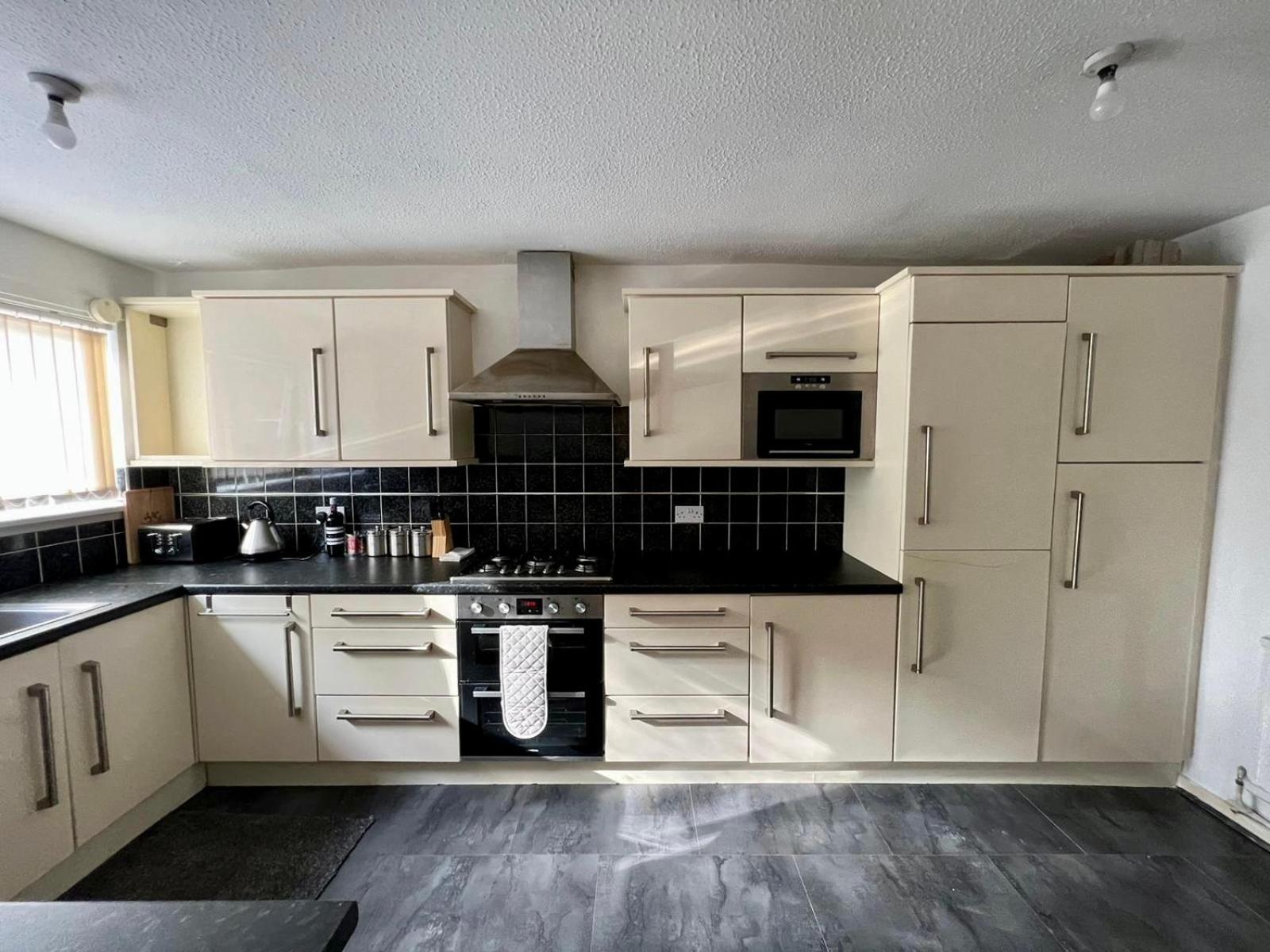 Manchester - Eccles - Business - Contractors - Families - Discounts Available Екстер'єр фото